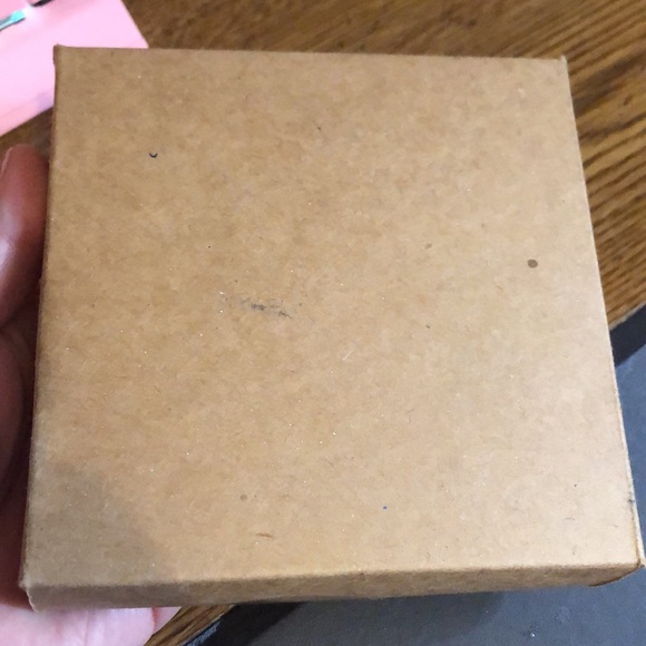 Isaac Mizrahi Valentines Day coasters 2019 - Picture 2 of 13